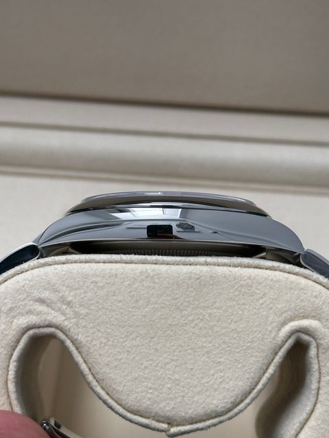 Rolex Oyster Perpetual 41 134300 Image 4